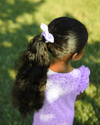 Seersucker Bow Scrunchie in Lavender/White